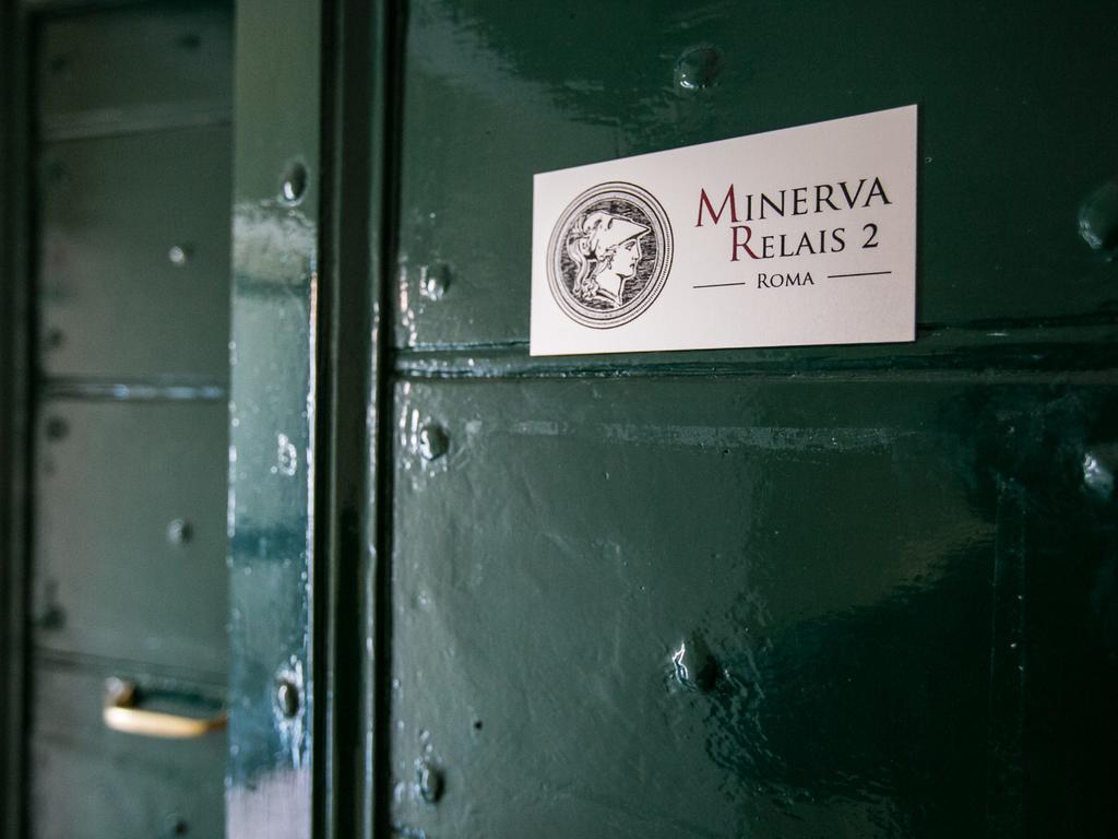 Bed and Breakfast Minerva Relais Рим Экстерьер фото